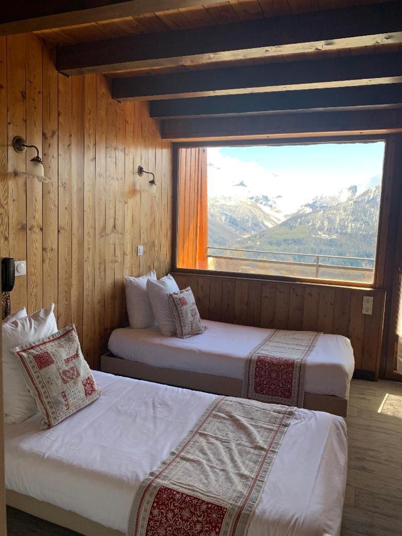Hotels Les Catrems & Le Montagnou Orcieres Exterior photo